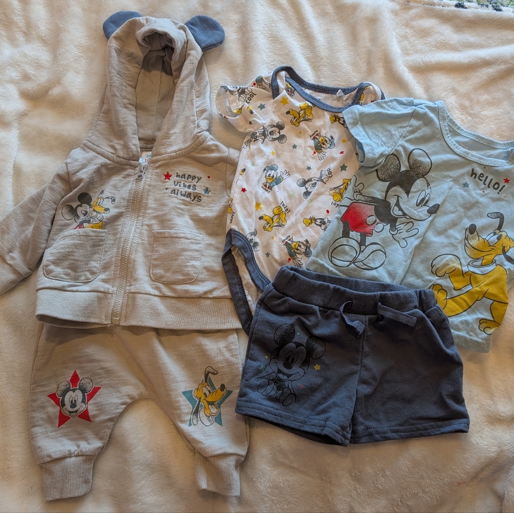 Disney Baby Mickey Mouse 5 Piece Clothing Set